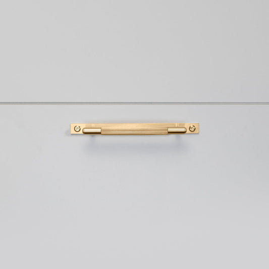 Pull Bar / Plate / Medium / Linear / Brass