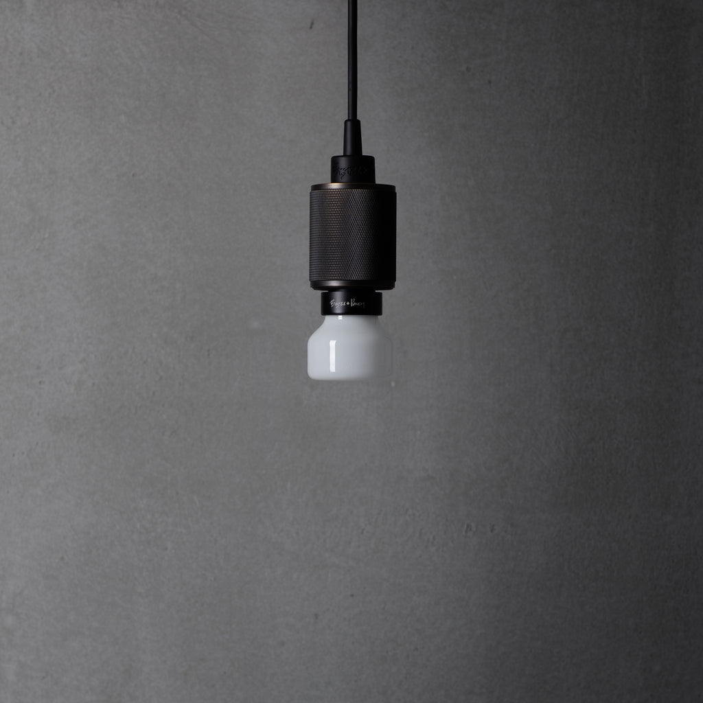 Punch Bulb / Puck