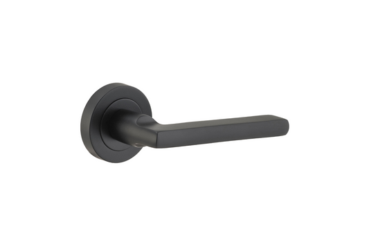 Baltimore Lever on Rose Matt Black